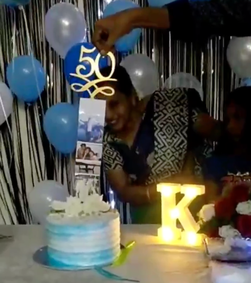 Photo Pullout Cake